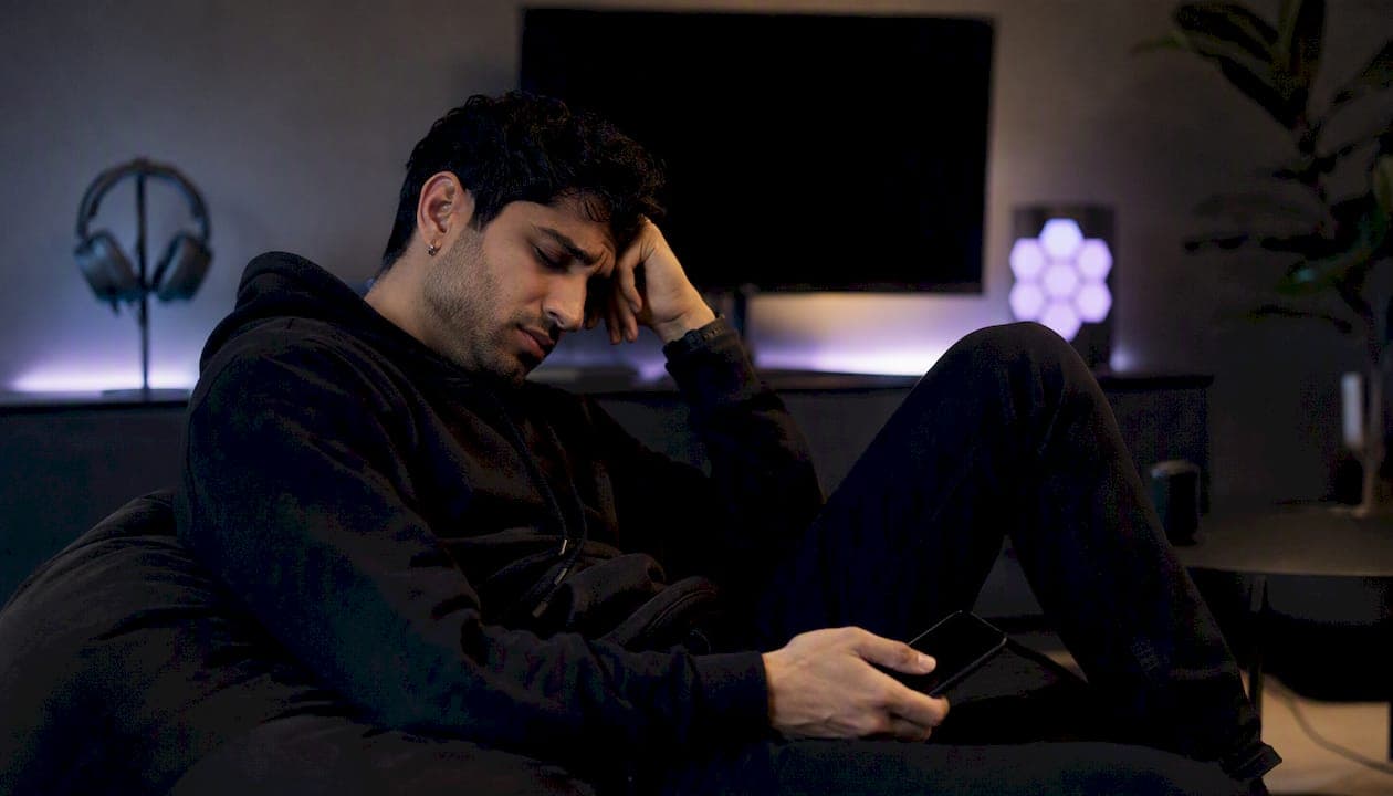 Dating App Burnout: How to Stop Swiping and Recover
